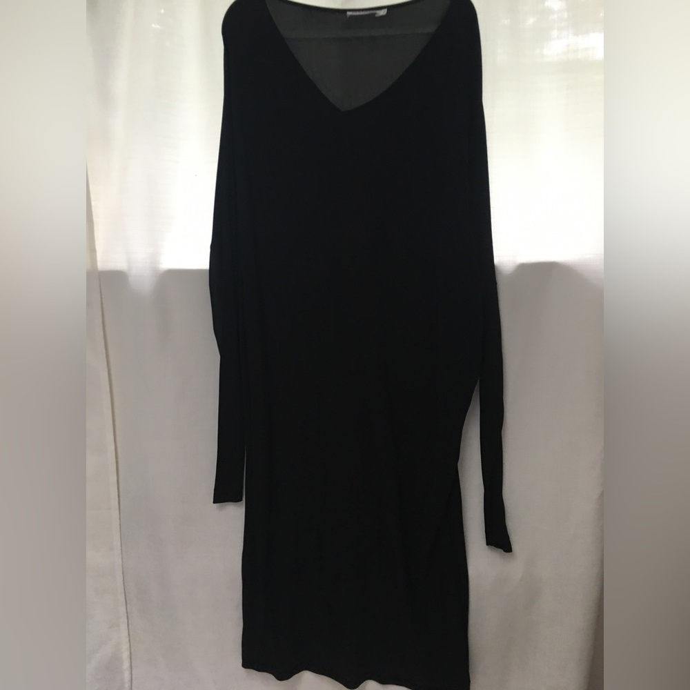 Black fitted dress